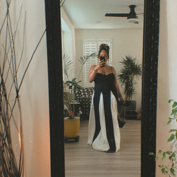 Meet your Posher, Nicole - Picture 4 of 12